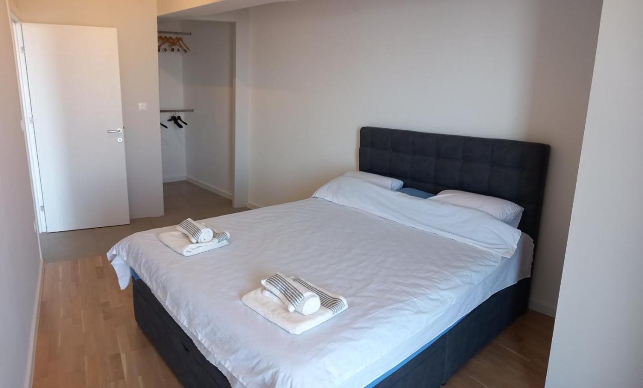 Venus Appartement Skopje Buitenkant foto